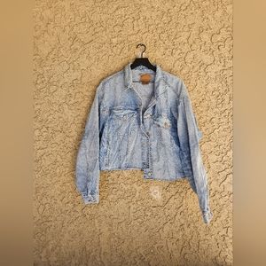 American‎ Eagle Real Good Cropped Raw Hem Light Wash Denim Jacket XXL New